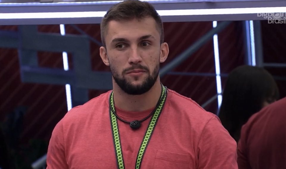 Leia mais sobre o artigo Ex-BBB 21 Arthur diz que recebe ameaças de morte
