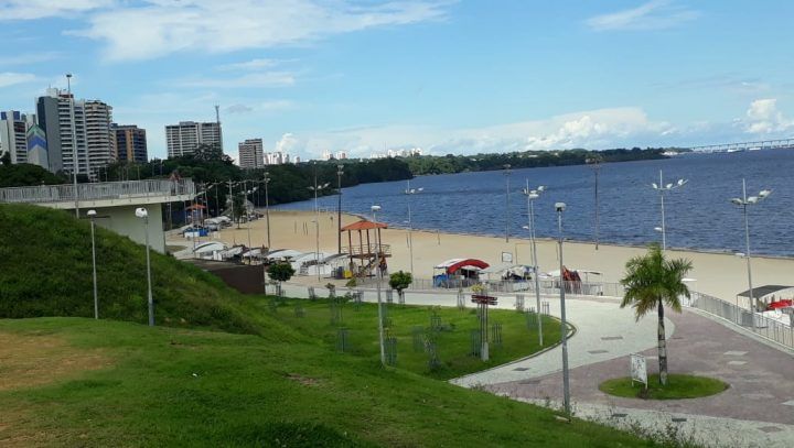 No momento, você está visualizando Praia da Ponta Negra é liberada após ficar fechada por sete meses
