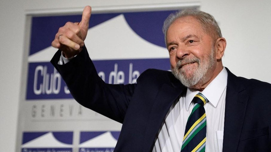 Leia mais sobre o artigo Lula venceria Bolsonaro com 45% dos votos válidos, diz nova pesquisa
