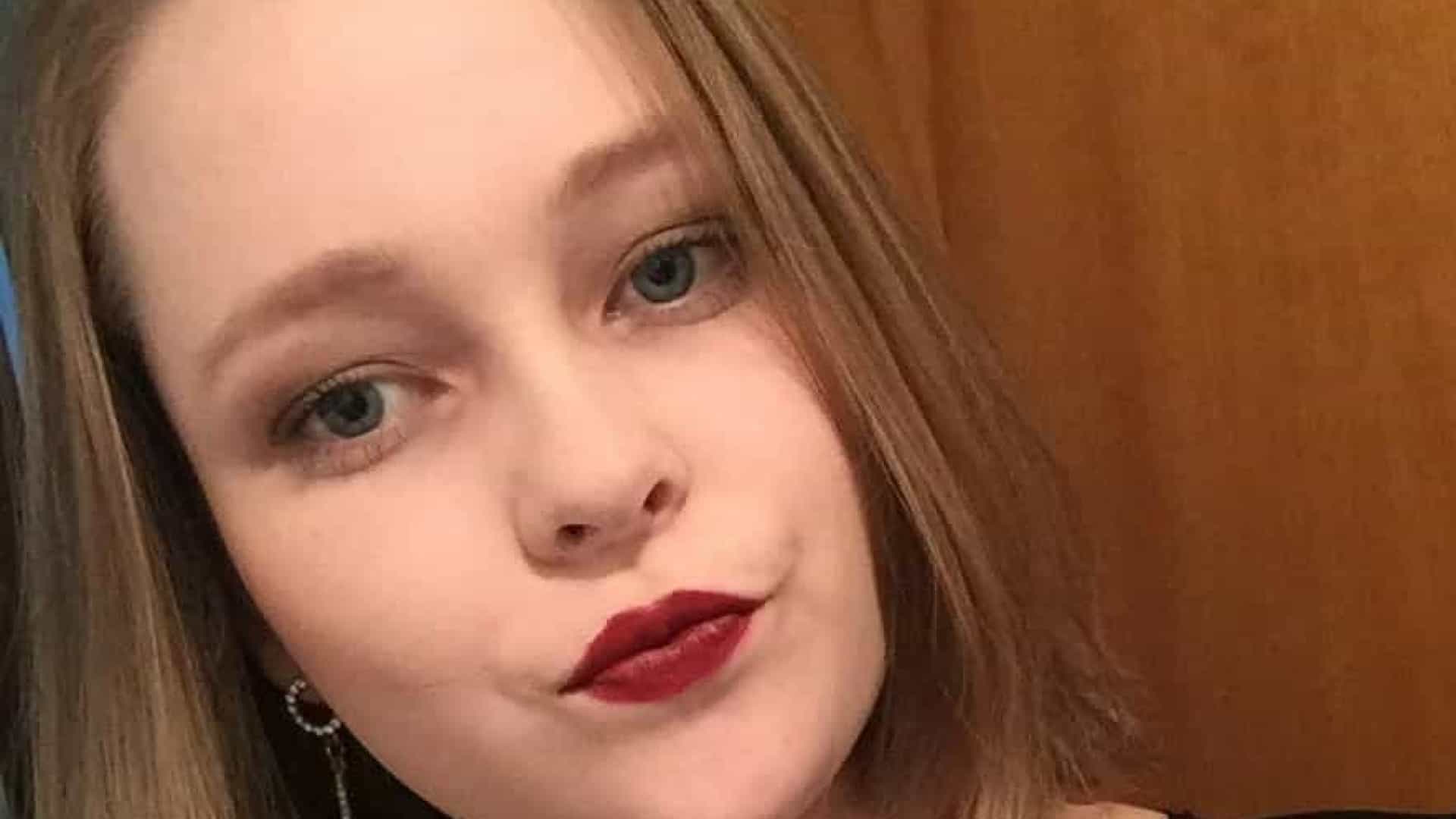 Leia mais sobre o artigo Jovem recebe carta de vizinho pedindo que use “roupas decentes” no prédio