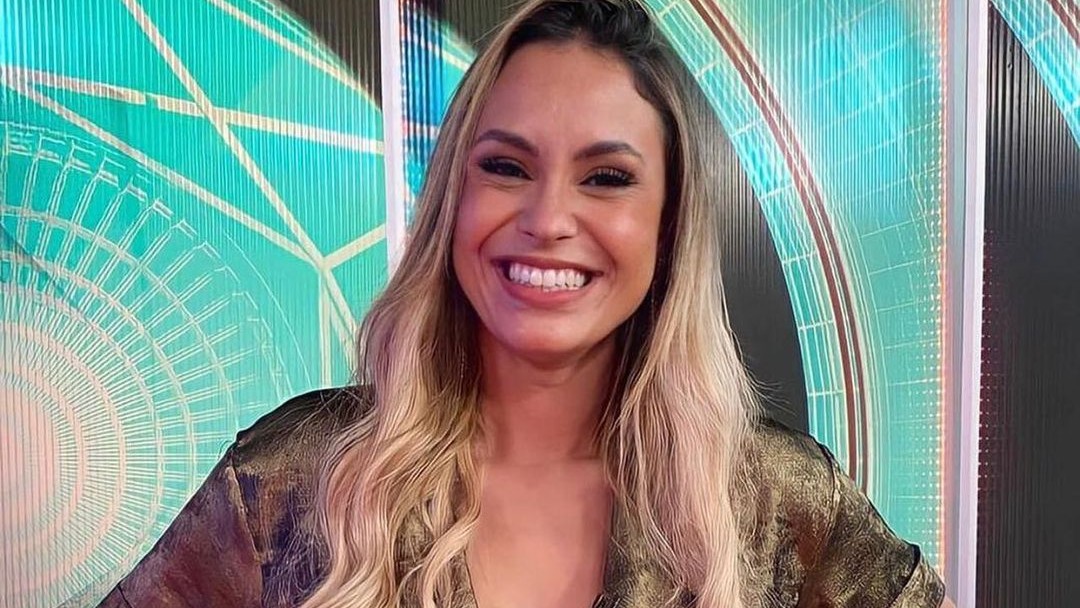 Leia mais sobre o artigo RedeTV! decide contratar Sarah Andrade como a mais nova apresentadora