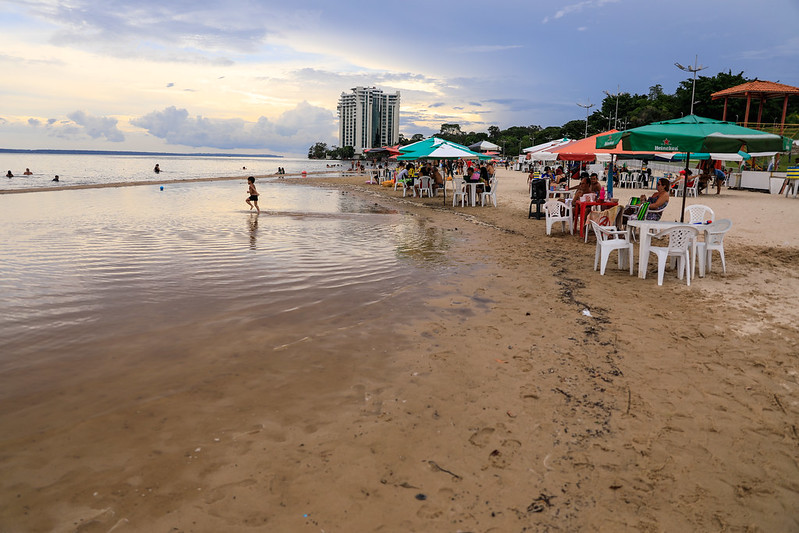 Leia mais sobre o artigo Praia da Ponta Negra fica interditada durante feriado prolongado