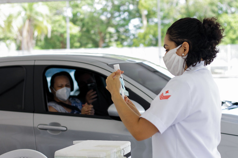 Leia mais sobre o artigo Manaus vacina mais de 15 mil pessoas contra a Covid-19 neste feriado