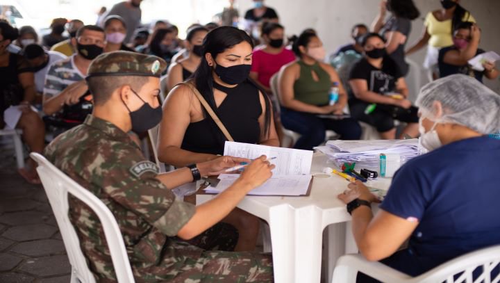 No momento, você está visualizando Manaus terá 19 pontos estratégicos e UBSs para vacinação nesta terça