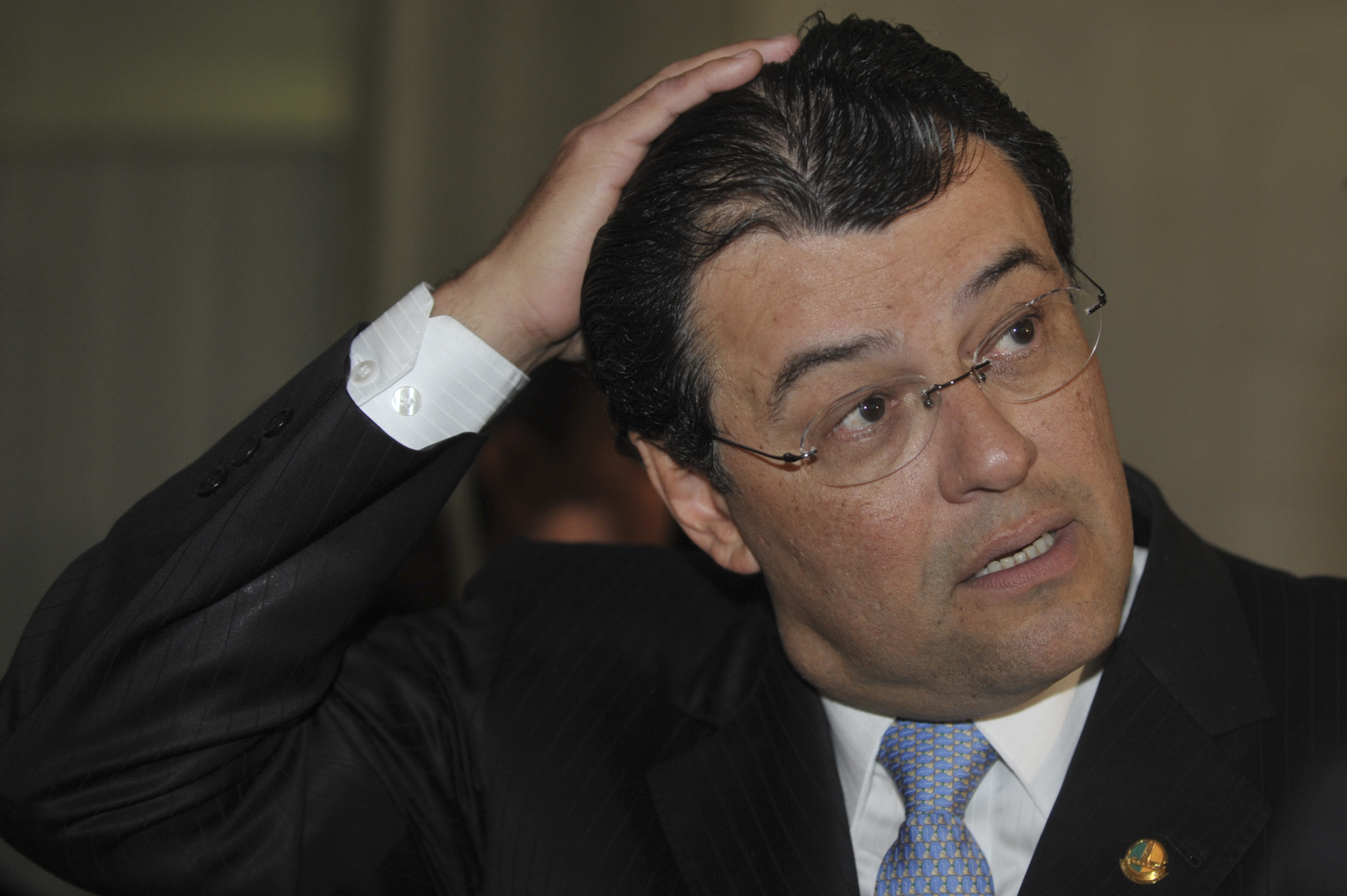 Leia mais sobre o artigo Eduardo Braga é excluído do G7 da CPI da Covid; entenda