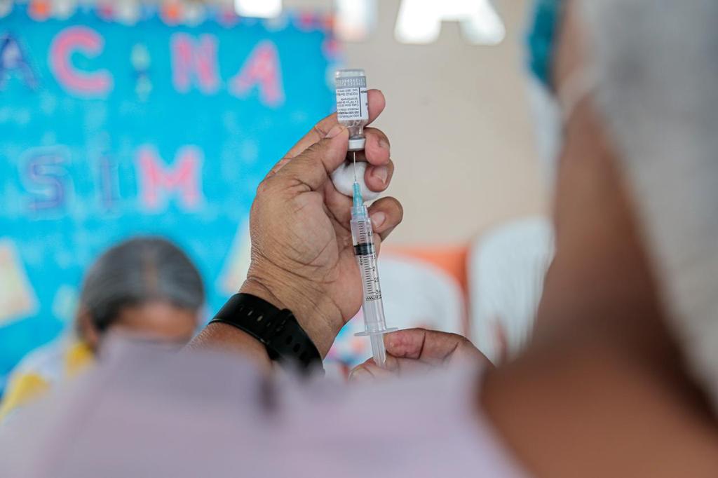 No momento, você está visualizando Público de 33 anos já pode se vacinar contra a Covid-19 em Manaus