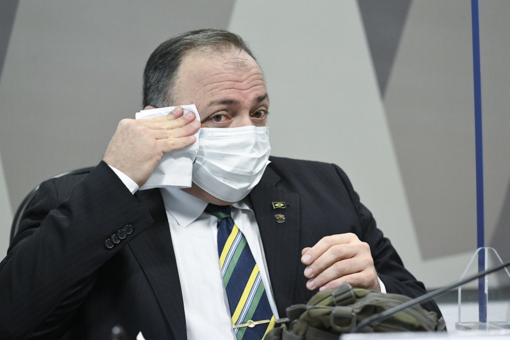 Leia mais sobre o artigo CPI aprova quebra de sigilo de Pazuello e integrantes do ‘gabinete paralelo’