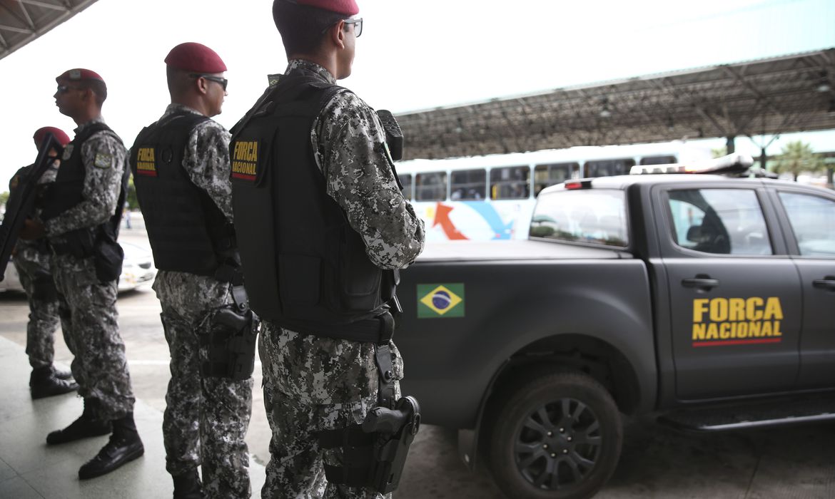 Leia mais sobre o artigo Ministro da Justiça anuncia envio de tropas da Força Nacional a Manaus