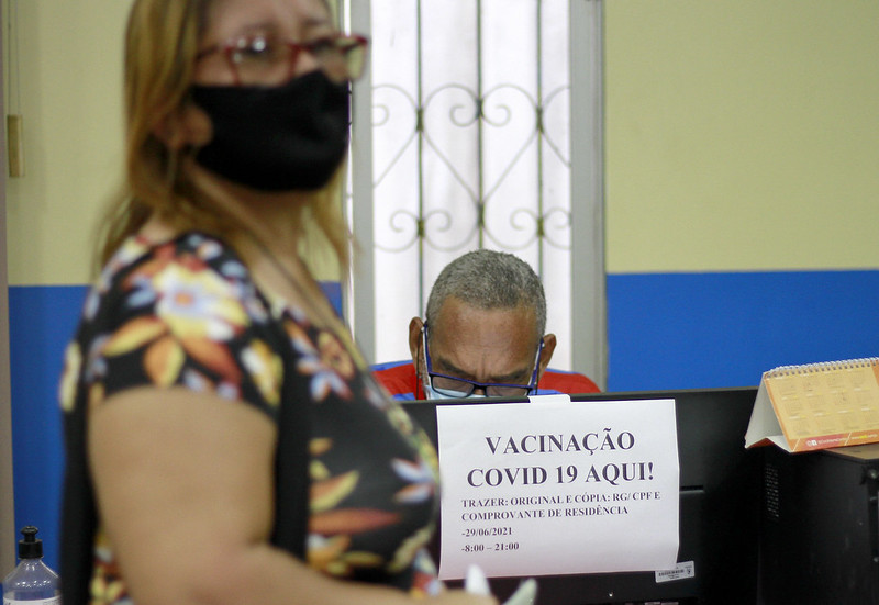 Leia mais sobre o artigo FVS esclarece que doses de vacina aplicadas no Amazonas não estavam vencidas