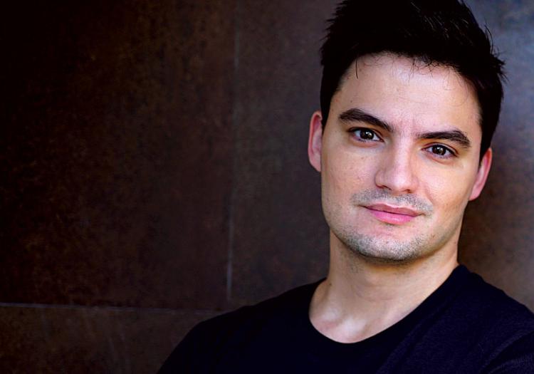 Leia mais sobre o artigo Felipe Neto tem valor de sua fortuna revelado em biografia