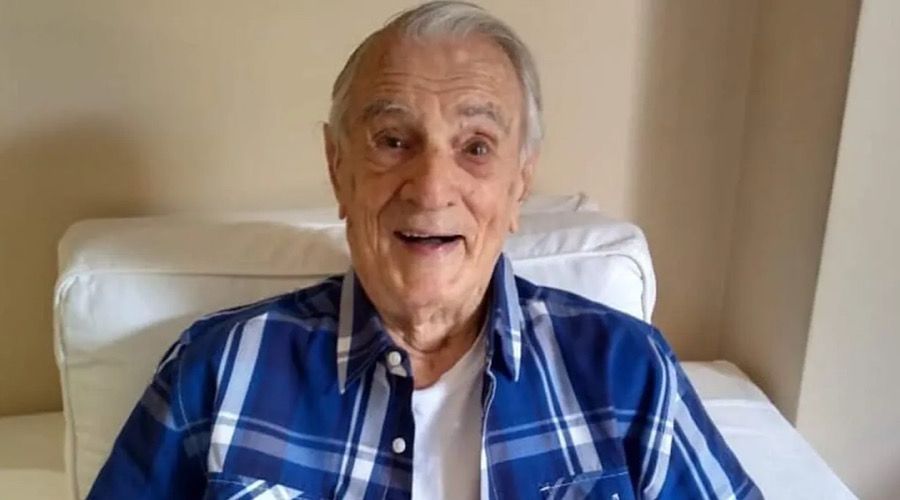 Leia mais sobre o artigo Orlando Drummond, o ‘Seu Peru’ da Escolinha do Professor Raimundo, morre aos 101 anos