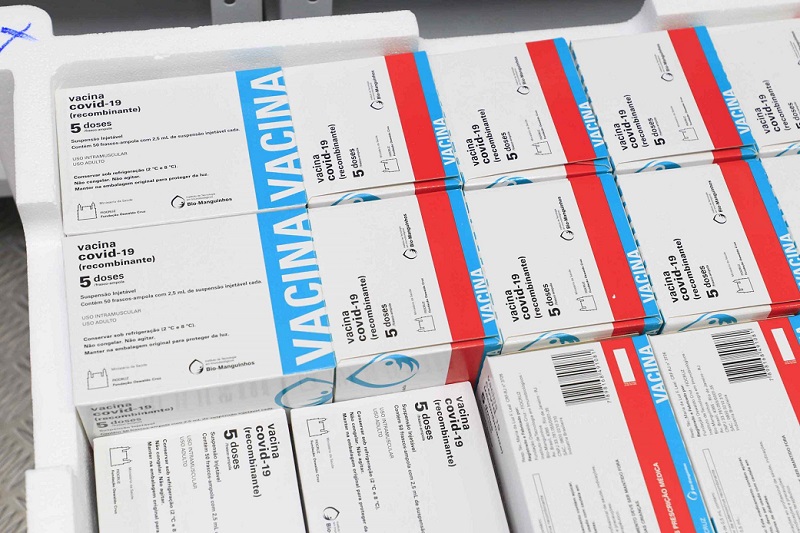 Leia mais sobre o artigo Amazonas recebe mais 63 mil doses de vacina contra a Covid-19