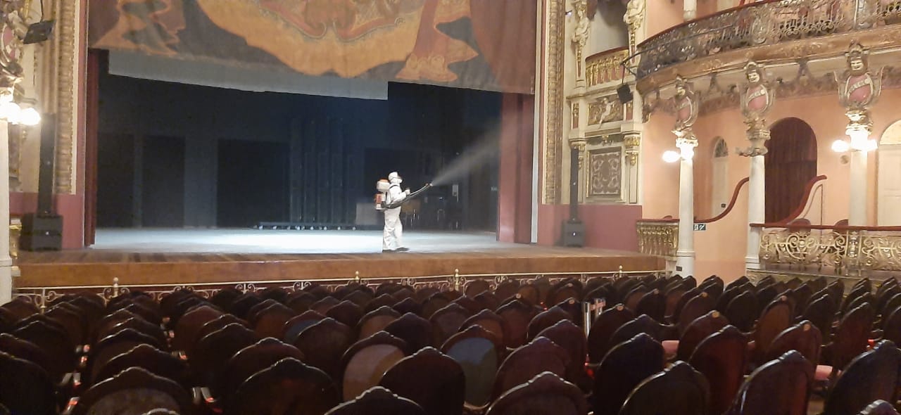 Leia mais sobre o artigo Teatro Amazonas recebe serviço de sanitização para receber público