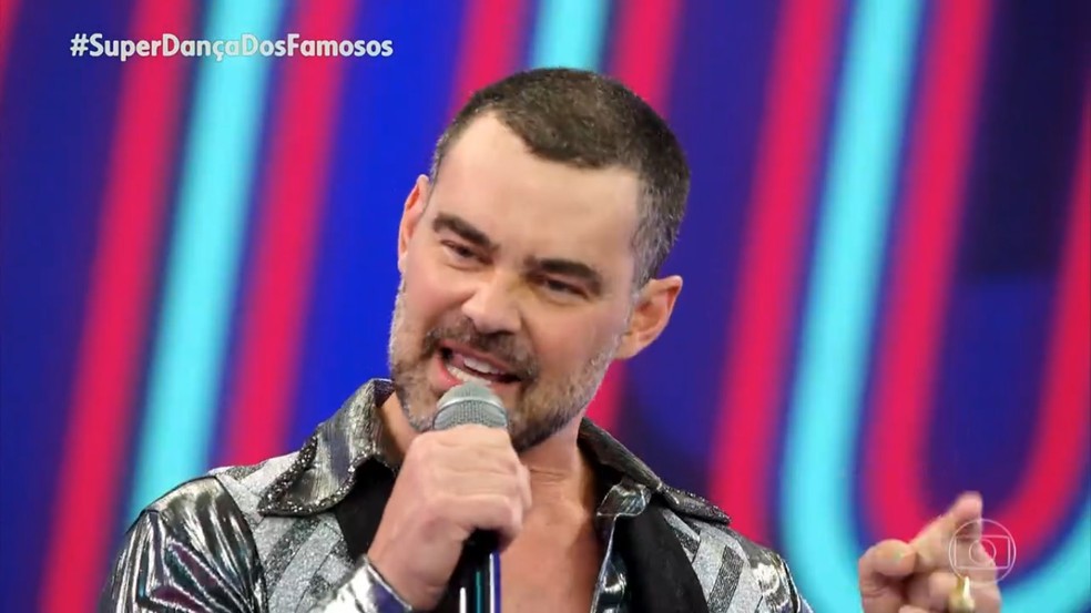 Leia mais sobre o artigo Aos 49 anos, Carmo Dalla Vecchia se assume gay