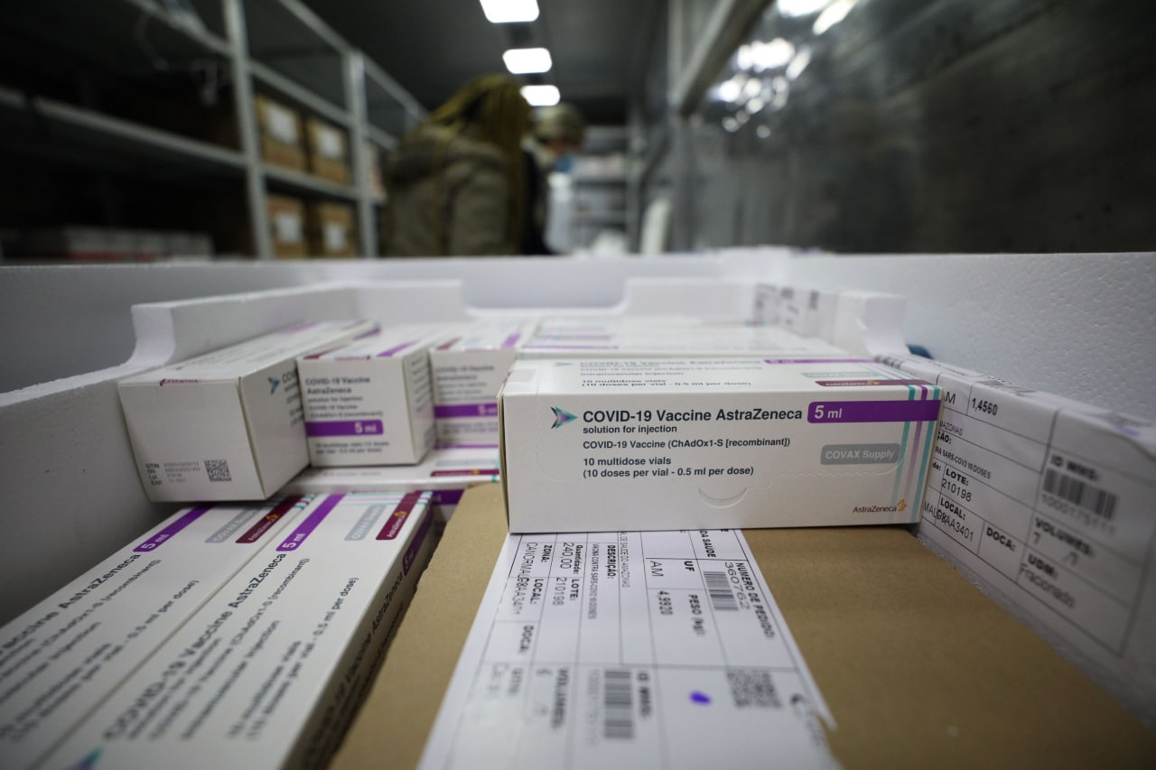Leia mais sobre o artigo Amazonas recebe mais 70,3 mil doses de vacinas contra Covid-19