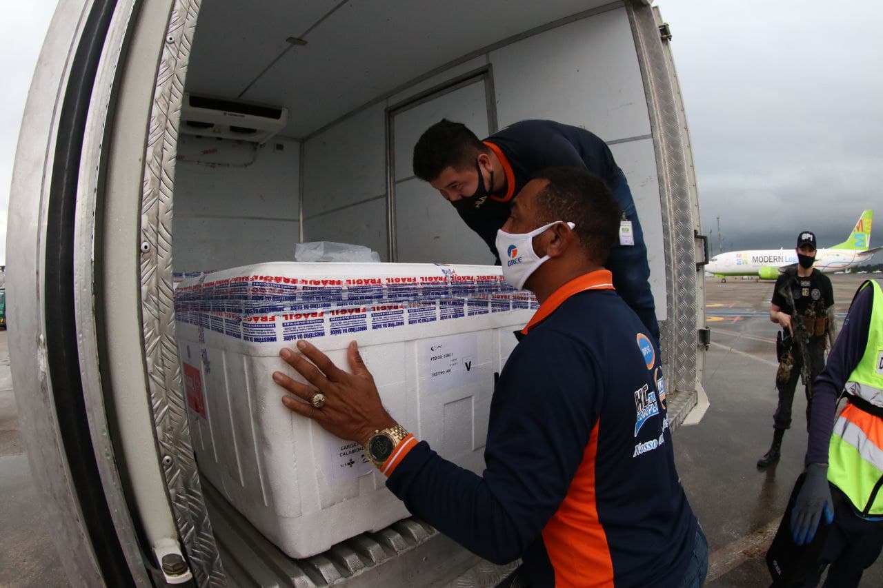 Leia mais sobre o artigo Amazonas recebe 115.770 doses de vacinas dos tipos AstraZeneca, Pfizer e Janssen