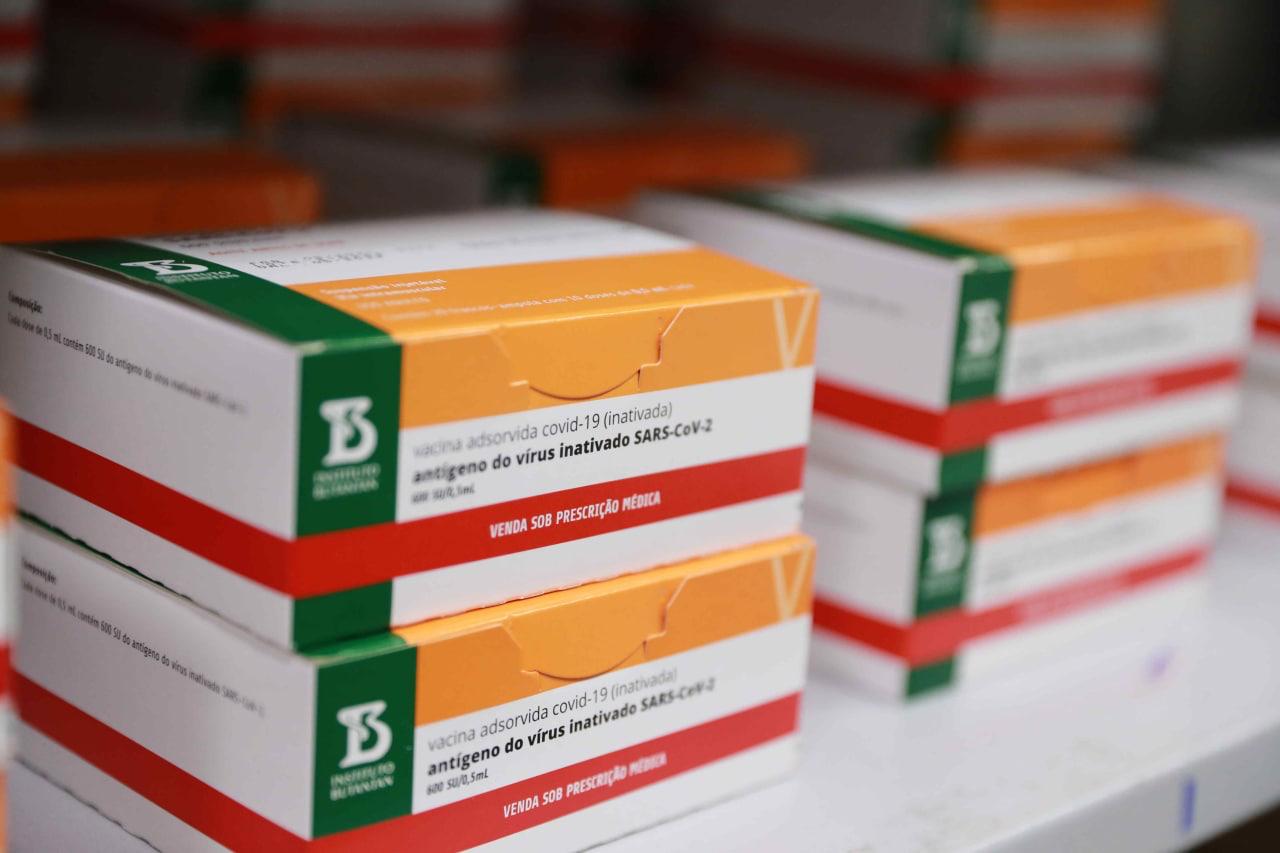 Leia mais sobre o artigo Amazonas recebe novo lote com 18.200 vacinas contra a Covid-19