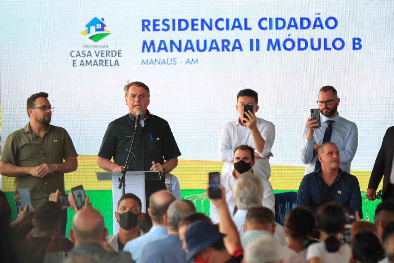 Leia mais sobre o artigo Em Manaus, Bolsonaro inaugura obra iniciada no governo Temer
