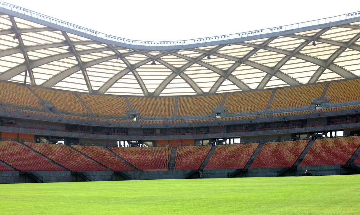 Leia mais sobre o artigo Arena da Amazônia recebe vistoria da CBF para manter Brasil x Uruguai em Manaus