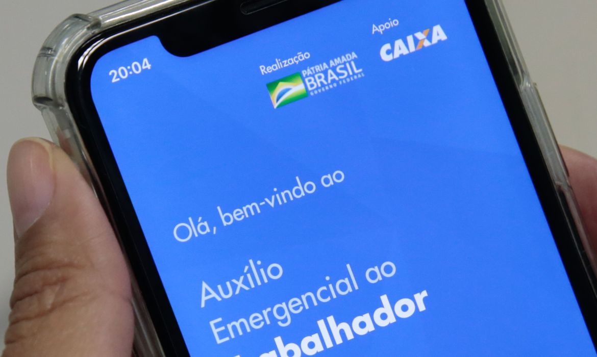 Leia mais sobre o artigo Nascidos em abril recebem 5ª parcela do auxílio emergencial