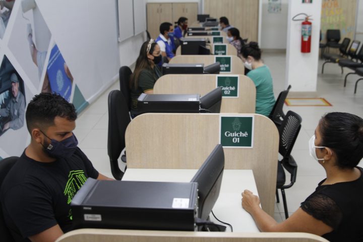 Leia mais sobre o artigo Sine Manaus oferta 209 vagas de emprego nesta segunda; confira
