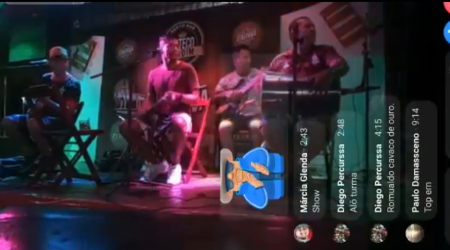 Leia mais sobre o artigo Foragido da justiça, dono de bar é morto a tiros durante live em Manaus