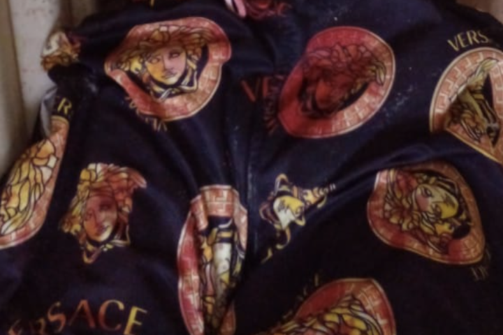 Leia mais sobre o artigo Usando Versace, homem é brutalmente assassinado na Zona Oeste de Manaus