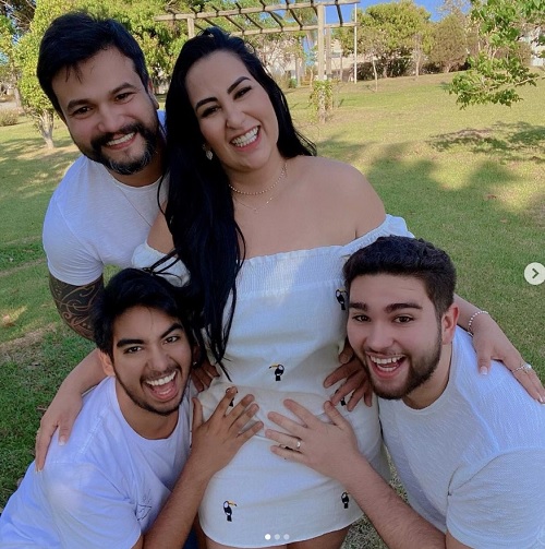 Leia mais sobre o artigo Fabíola Gadelha anuncia gravidez aos 41 anos