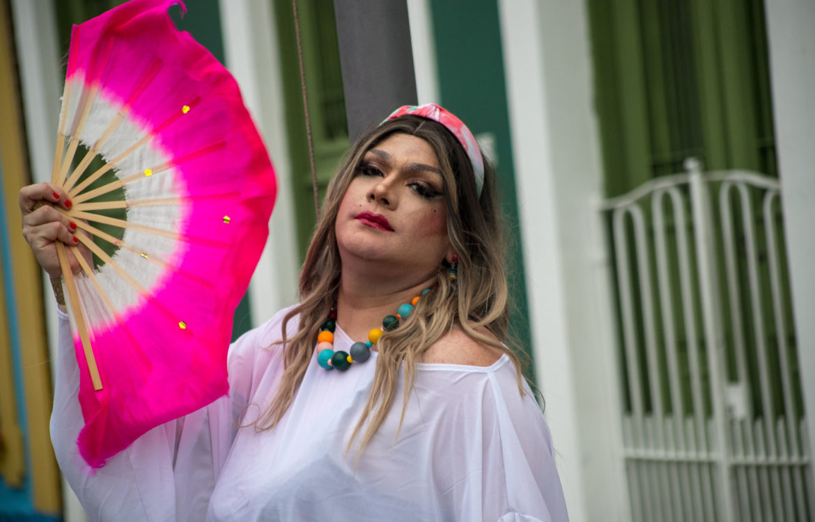 No momento, você está visualizando Em Manaus, hotel barra reserva de drag queen alegando ser um local de ‘família’