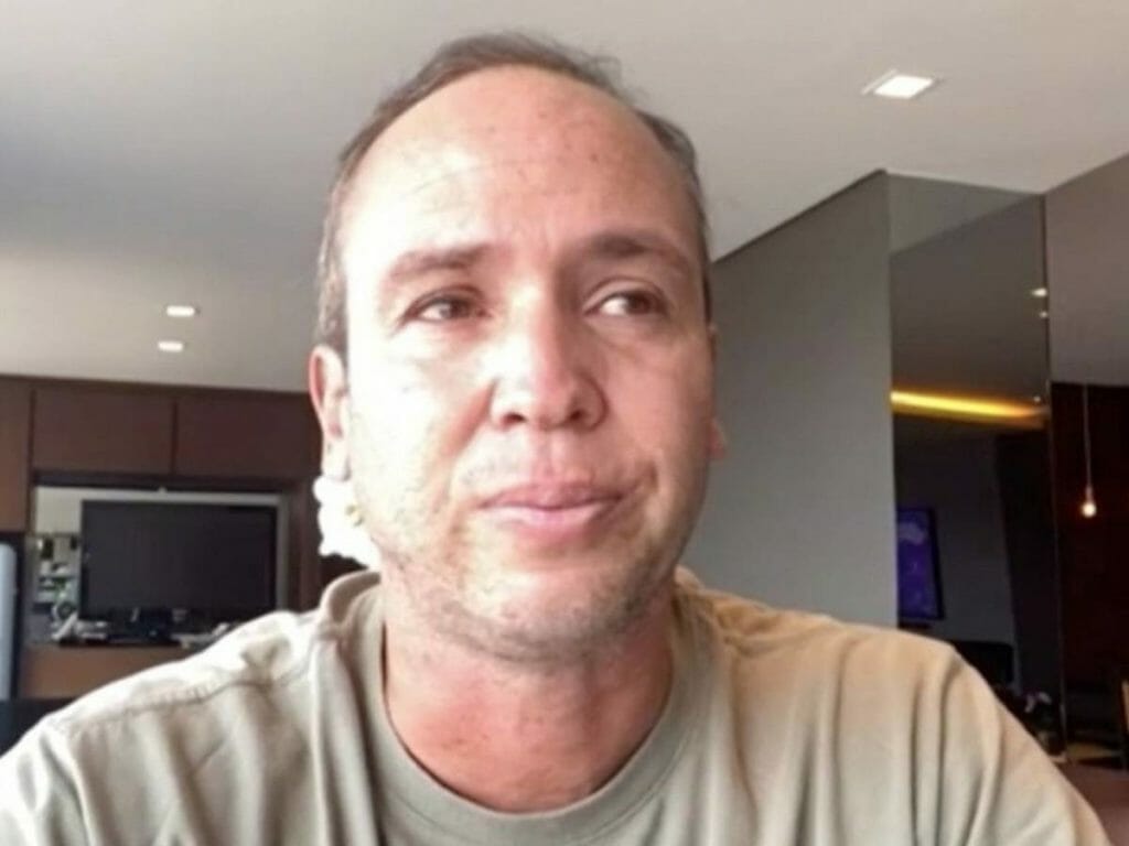 No momento, você está visualizando Comentarista da Globo, Caio Ribeiro se emociona ao falar sobre tratamento contra câncer