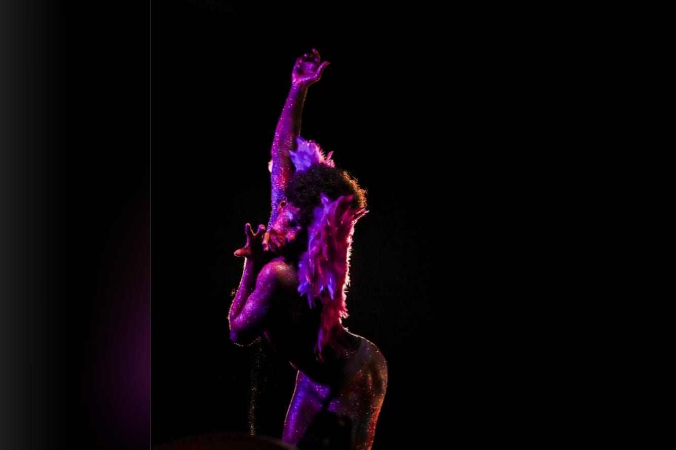 Leia mais sobre o artigo Ateliê 23 lança ‘A Bela é Poc’ no Teatro Amazonas