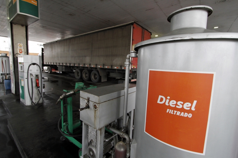 No momento, você está visualizando Petrobras anuncia aumento de 8,9% no preço do diesel