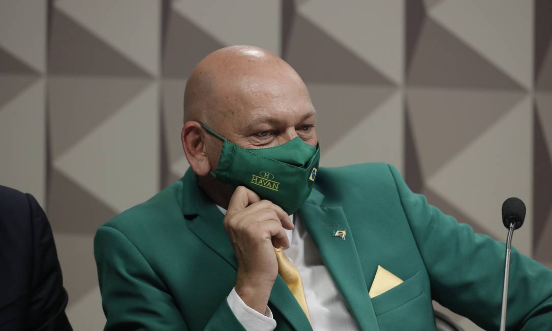 Leia mais sobre o artigo Luciano Hang se recusou a fazer o juramento de não mentir na CPI da Covid