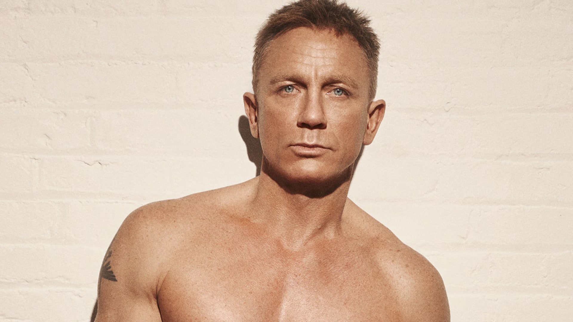 No momento, você está visualizando Daniel Craig diz que costuma frequenta bares gays para evitar brigas