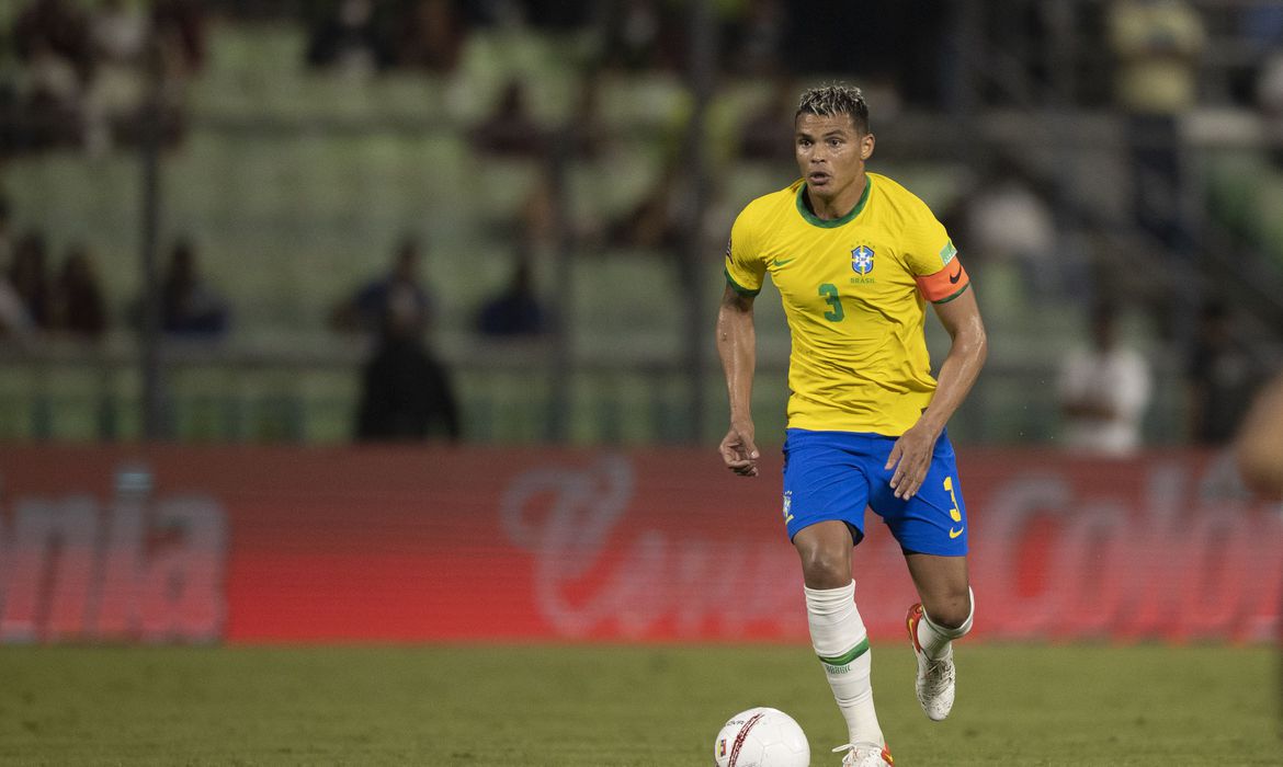 No momento, você está visualizando Trânsito sofre alterações para jogo Brasil e Uruguai em Manaus; veja