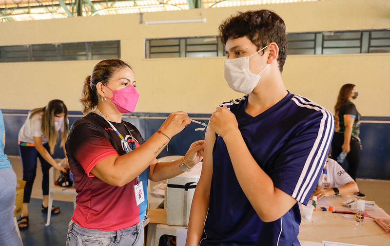 Leia mais sobre o artigo Mais de 12 mil adolescentes receberam a 2ª dose da vacina contra a Covid-19 neste sábado