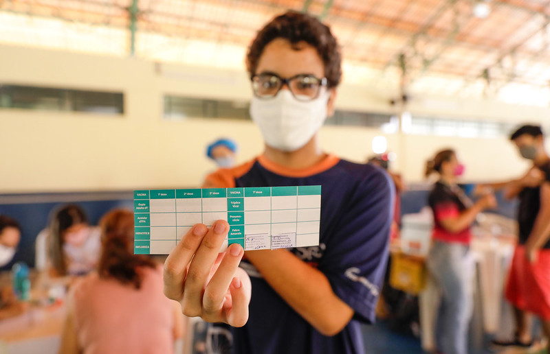 Leia mais sobre o artigo Prefeitura alerta sobre novos prazos para 2ª dose das vacinas AstraZeneca e Pfizer em Manaus