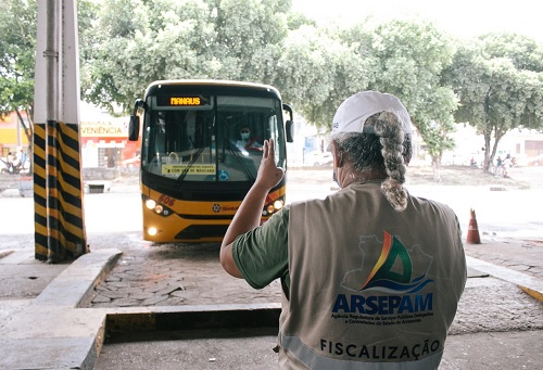 Leia mais sobre o artigo Mais de 11 mil pessoas já deixaram Manaus neste fim de semana