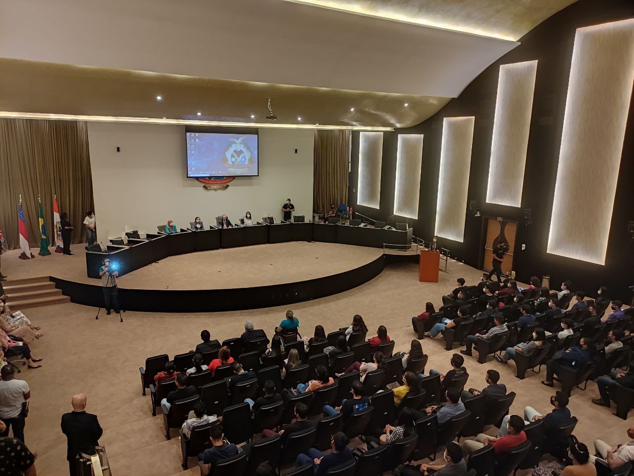 Leia mais sobre o artigo Estagiários aprovados em Processo Seletivo iniciam atividades no TCE-AM