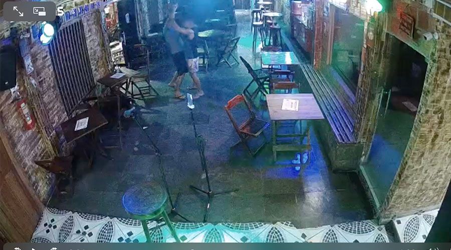 Leia mais sobre o artigo Homem surta e distribui tiros dentro de boteco na avenida das Torres, em Manaus