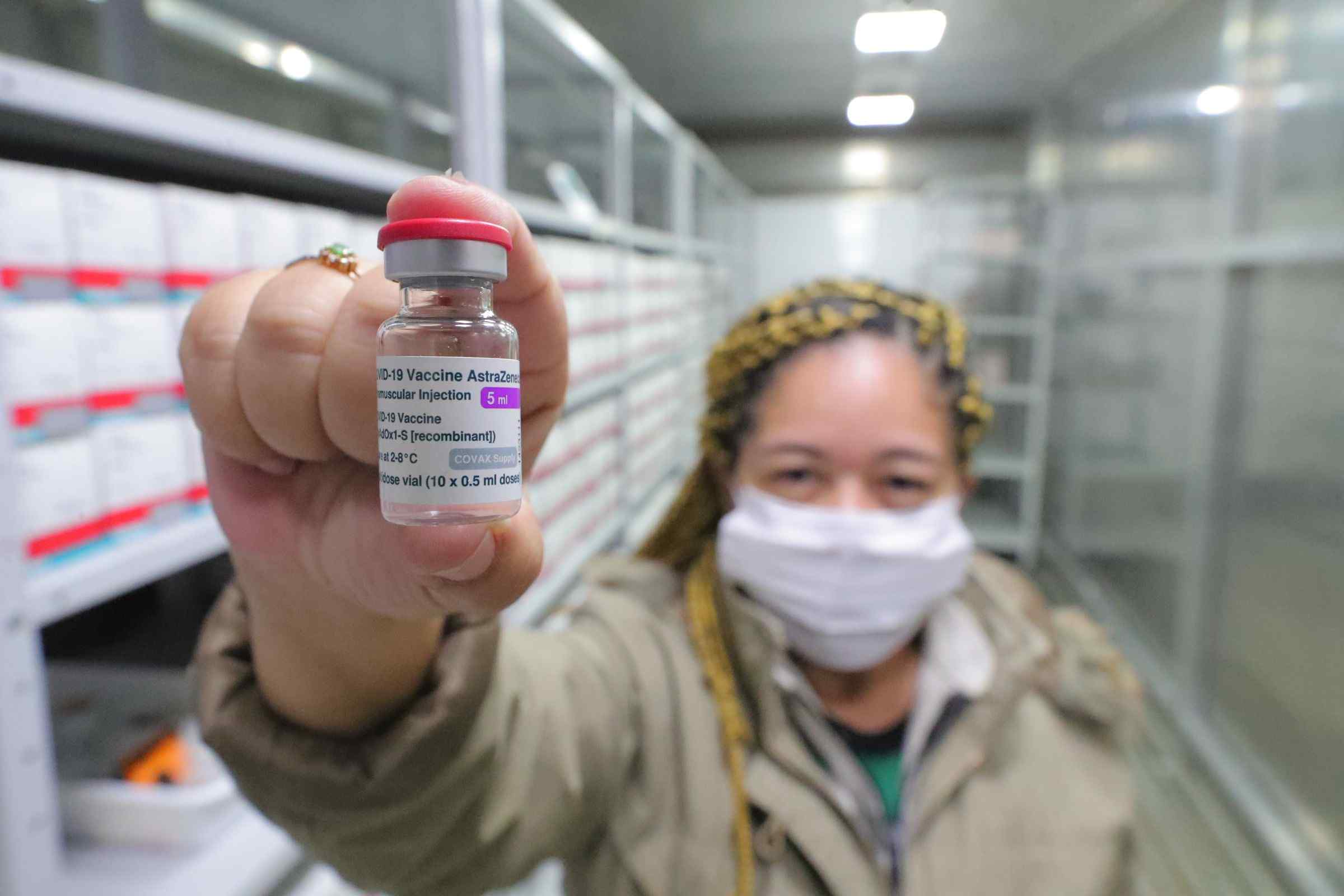 No momento, você está visualizando Covid-19: Lote com 15.570 doses de AstraZeneca é entregue ao Amazonas