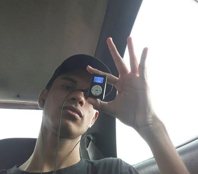 Leia mais sobre o artigo Jovem fez thread no Twitter antes de tirar a própria vida em passarela na Djalma