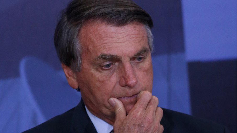 Leia mais sobre o artigo Covid: YouTube exclui live de Bolsonaro sobre fake news entre vacina e aids