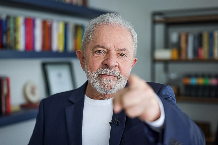 Leia mais sobre o artigo Lula tem chance de vitória no 1º turno, diz pesquisa