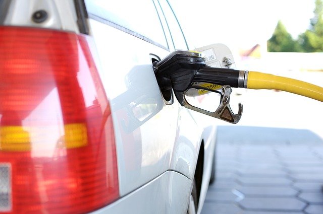 Leia mais sobre o artigo Pesquisas pelo termo ‘gasolina’ disparam na internet após aumento no preço dos combustíveis no Brasil