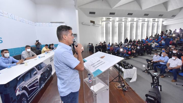 Leia mais sobre o artigo Prefeito David Almeida anuncia concurso público com 200 vagas para a Guarda Municipal
