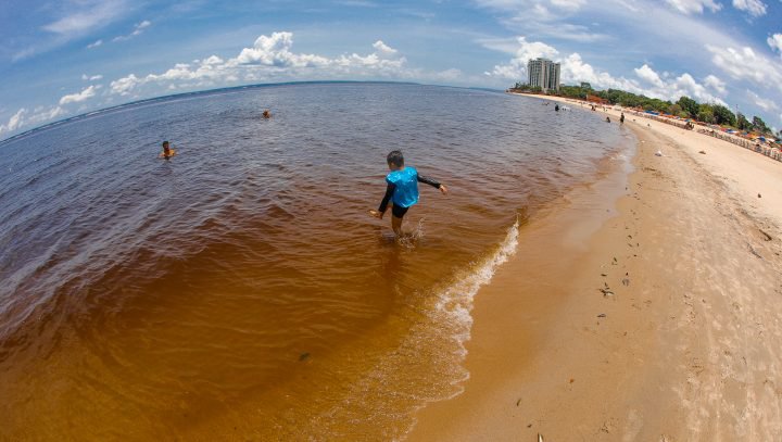 Leia mais sobre o artigo Praia da Ponta Negra funcionará no feriado em Manaus