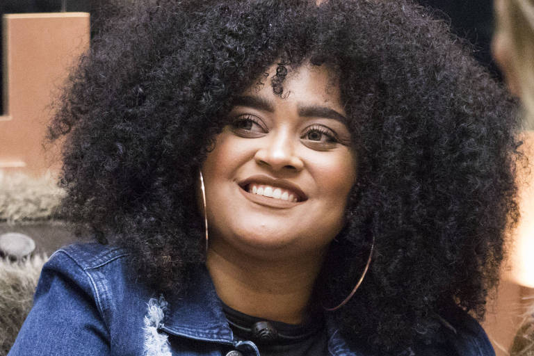 Leia mais sobre o artigo Ex-BBB Rízia sofre ataque racista ao comentar briga de Day e Rico em ‘A Fazenda’