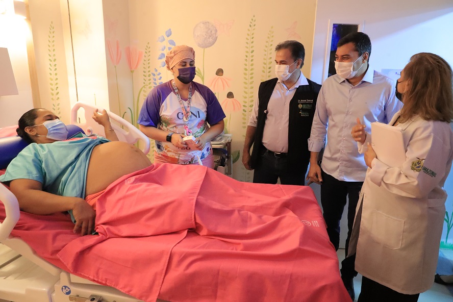 Leia mais sobre o artigo Governador Wilson Lima inaugura Centro de Parto Normal do Instituto da Mulher Dona Lindu