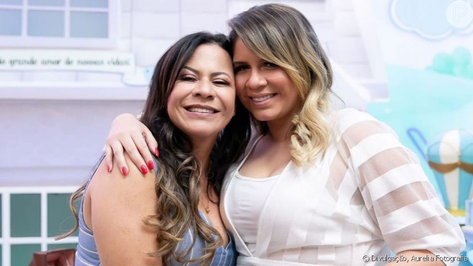 No momento, você está visualizando Mãe de Marília Mendonça presta homenagem à filha no Instagram
